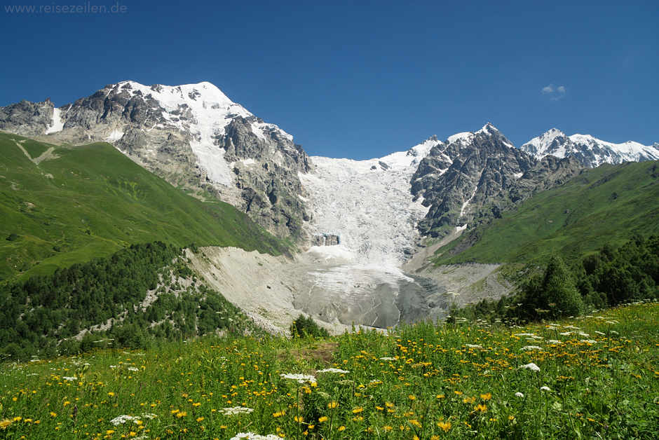 Georgien_Trekking in Swanetien_Gletscher bei Adishi